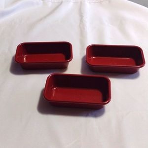 3 Curtis Stone mini loaf bread pans red
